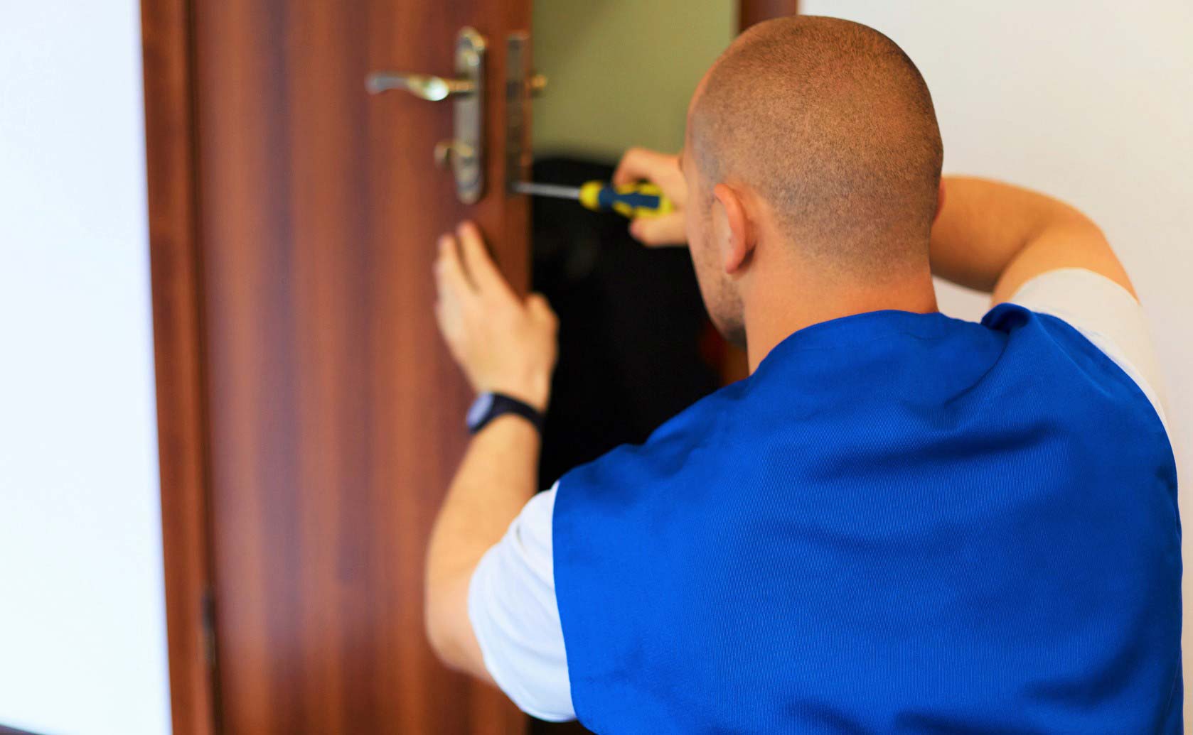 Ремонт замка - Московская область